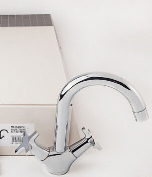 Змішувач для раковини Hansgrohe Logis Classic 71271000